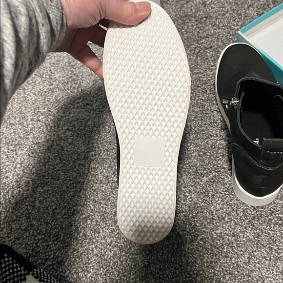 Soda Black and Green Camouflage Wedges - Picture 10 of 14